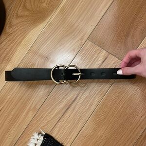 Black faux leather buckle belt